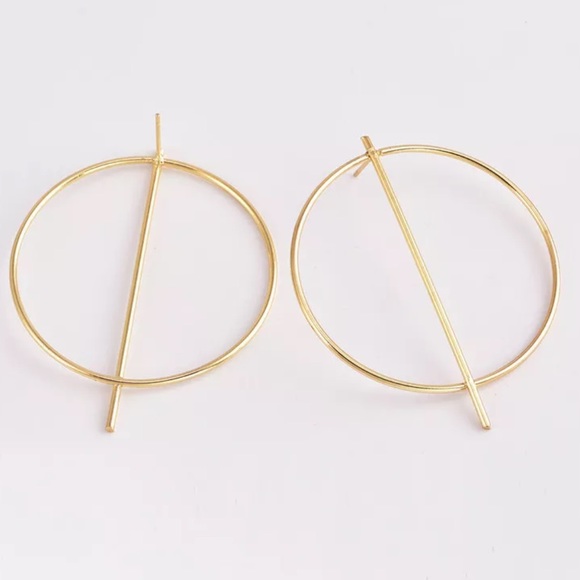 {BARDEN} geometric gold bar hoop earrings - Picture 4 of 8